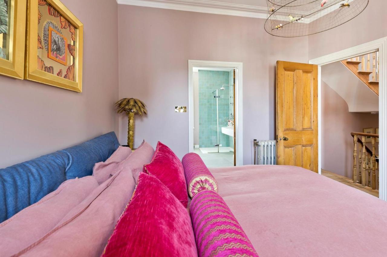 Вилла 3 Bed House In Fulham Лондон Экстерьер фото