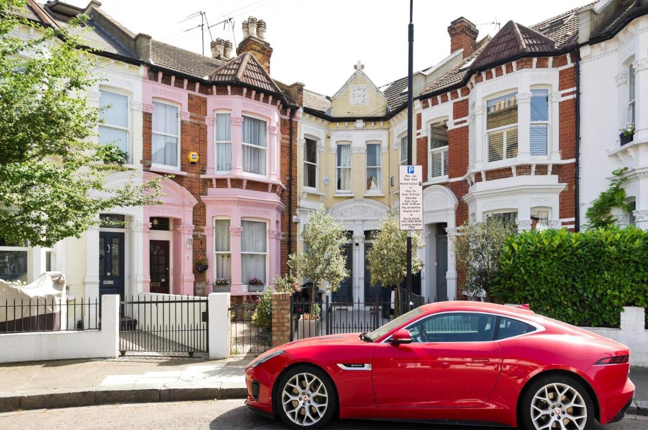 Вилла 3 Bed House In Fulham Лондон Экстерьер фото