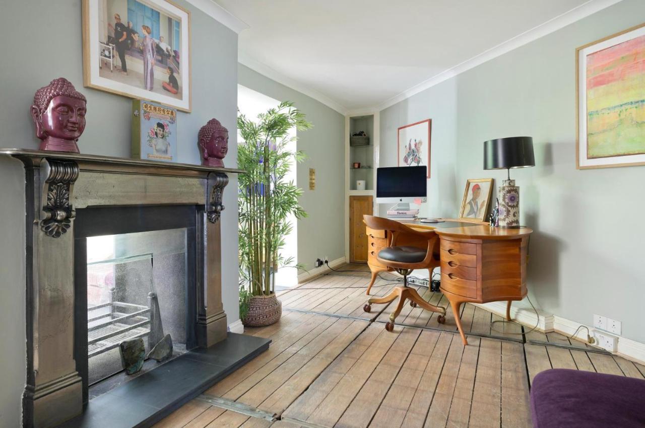 Вилла 3 Bed House In Fulham Лондон Экстерьер фото