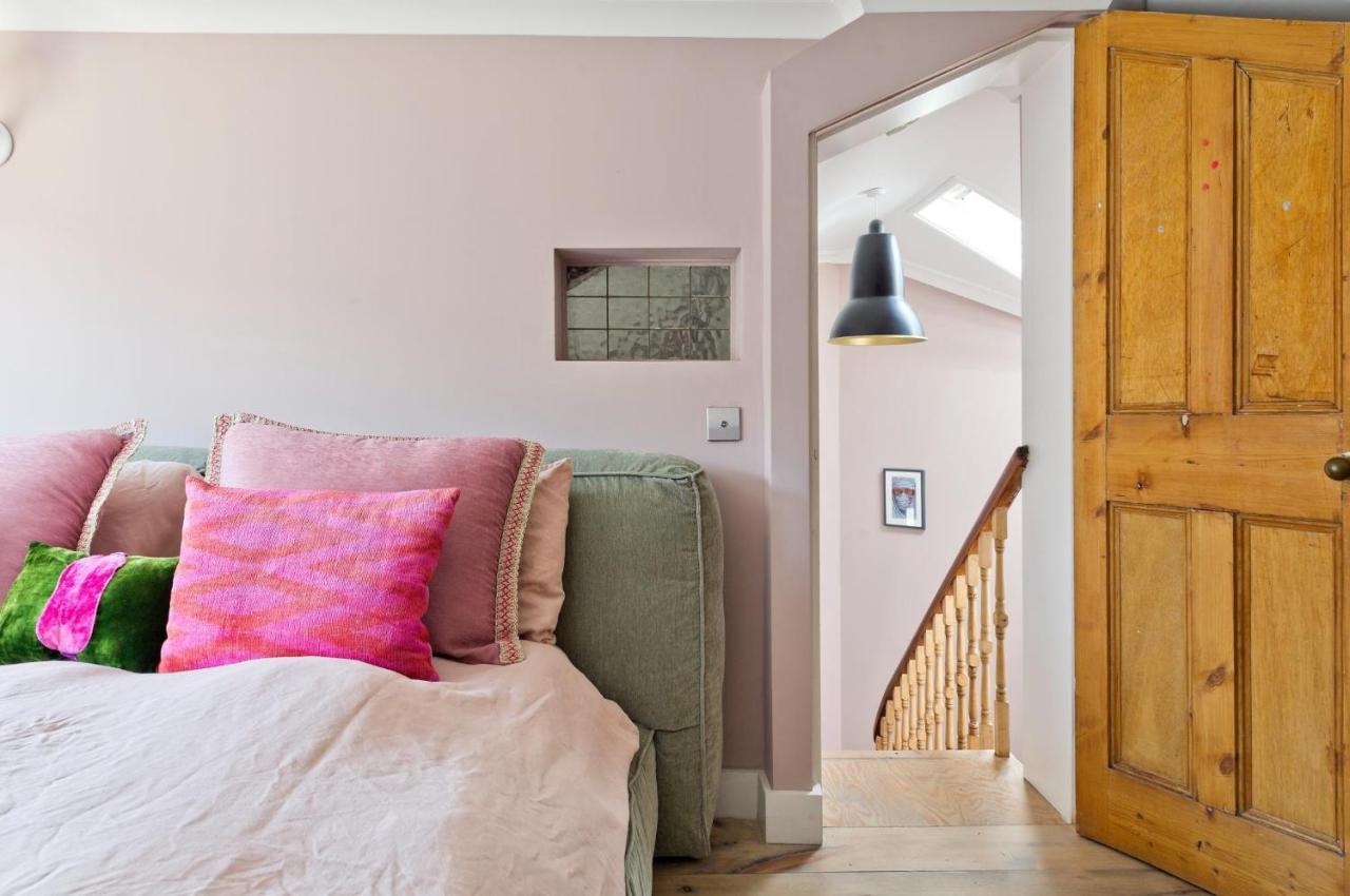 Вилла 3 Bed House In Fulham Лондон Экстерьер фото
